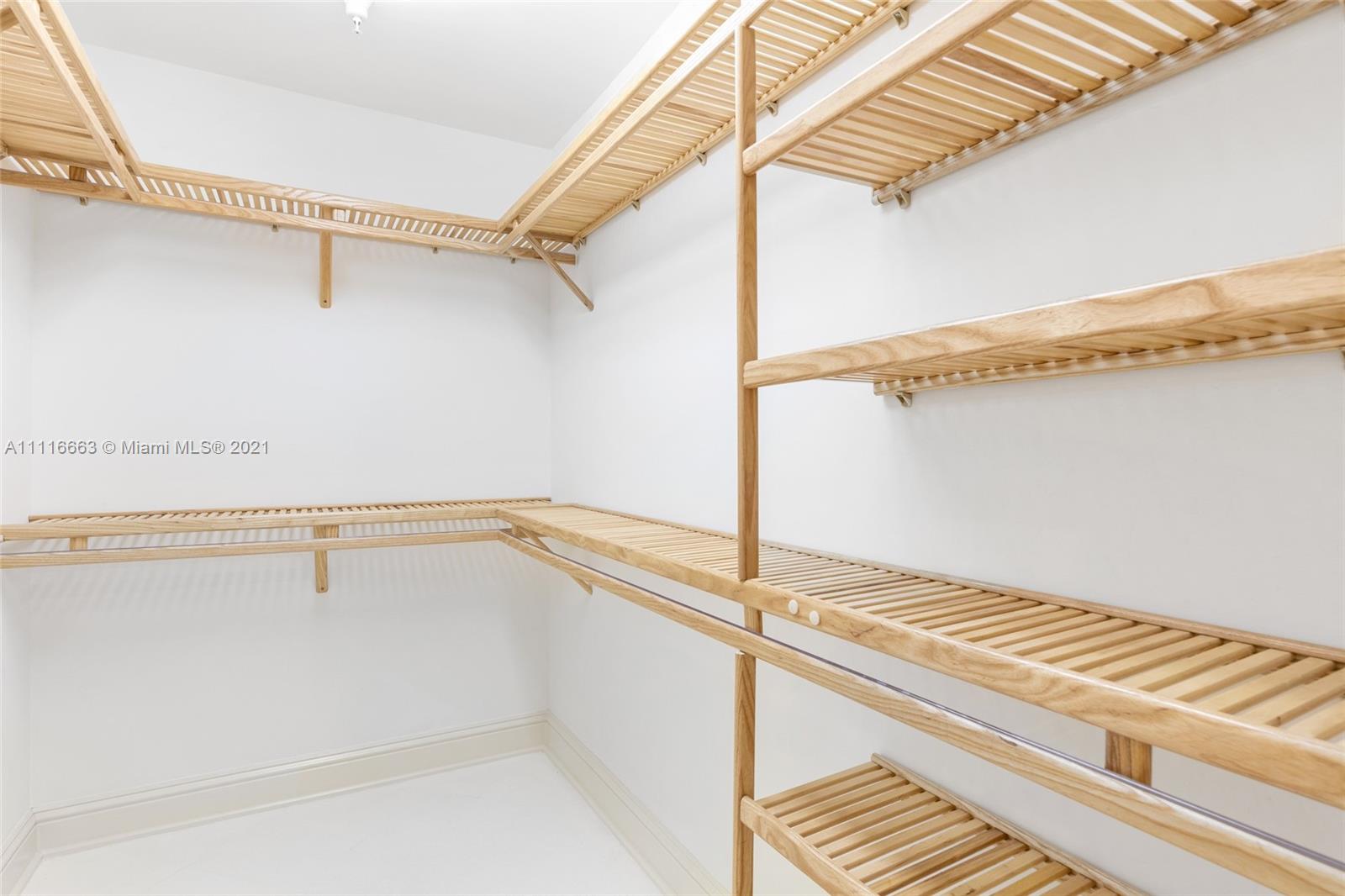 ONE WATERMARK PLACE OF TH - Residential