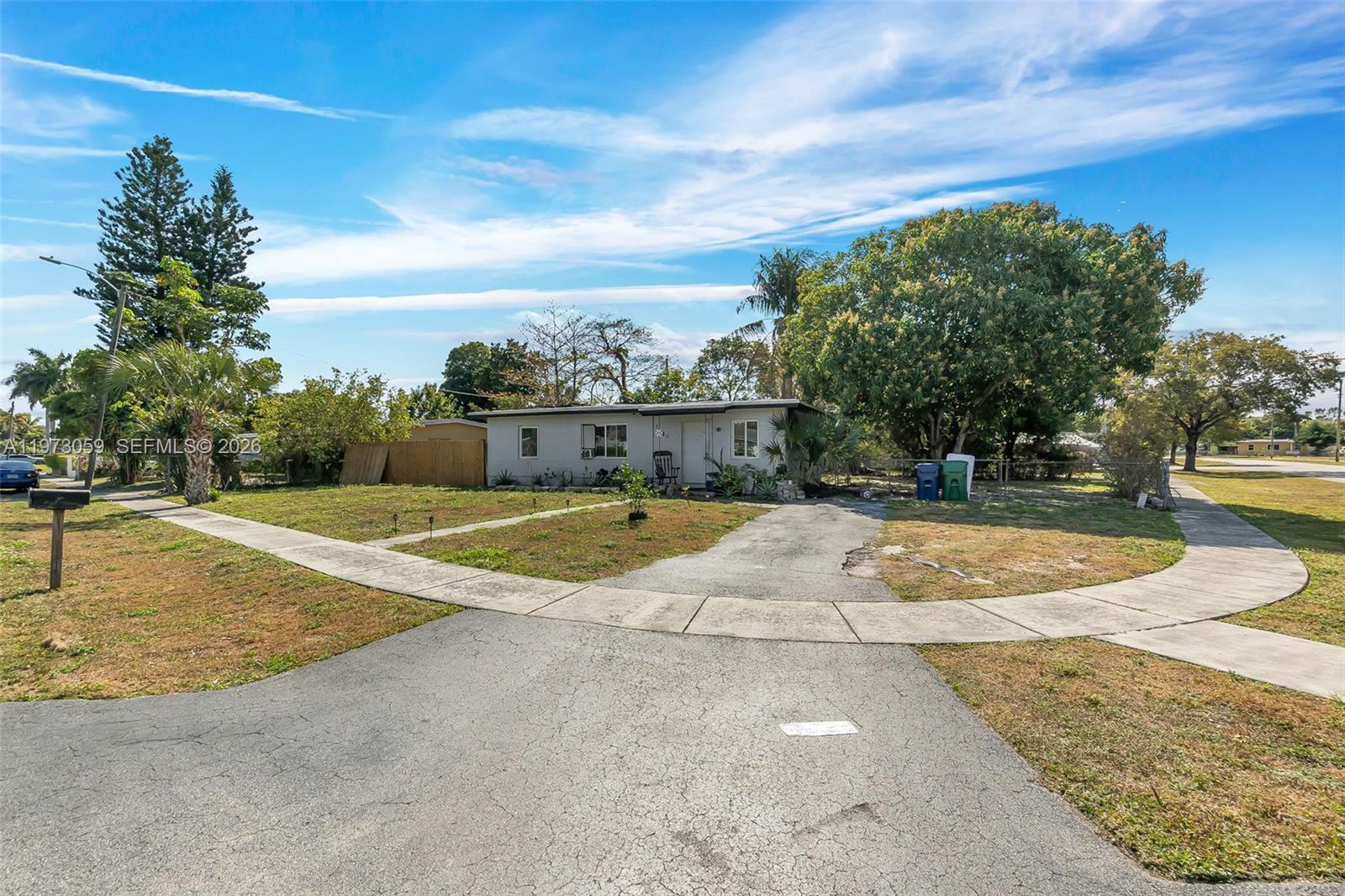 BROWARD ESTATES SEC 1 - Residential