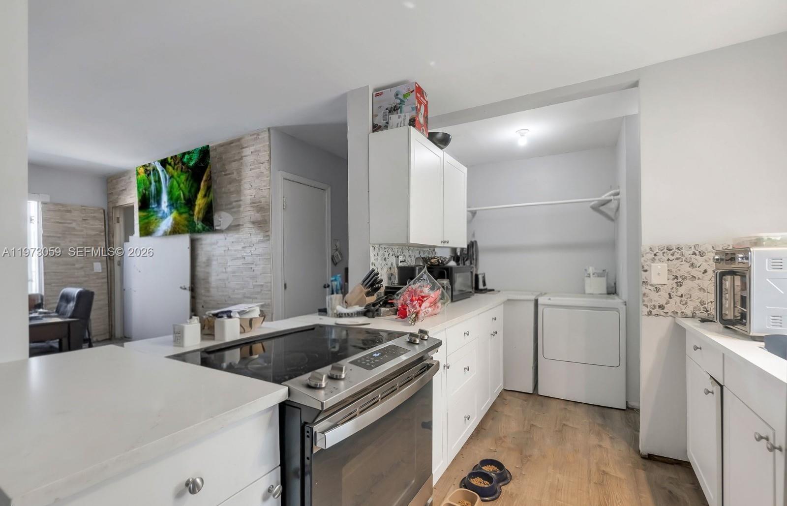 BROWARD ESTATES SEC 1 - Residential