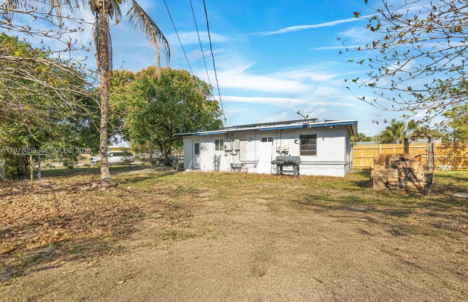 BROWARD ESTATES SEC 1 - Residential