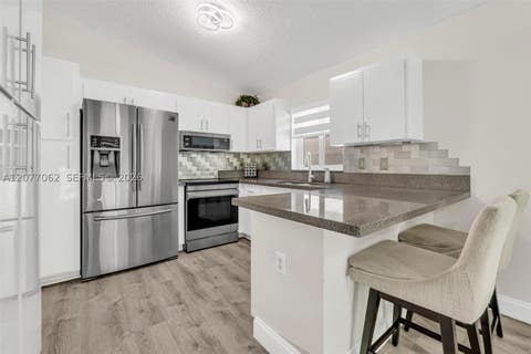 Tiny photo for 631 SW 176th Ave, Pembroke Pines, FL 33029 (MLS # A12077062)