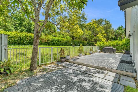 Tiny photo for 631 SW 176th Ave, Pembroke Pines, FL 33029 (MLS # A12077062)