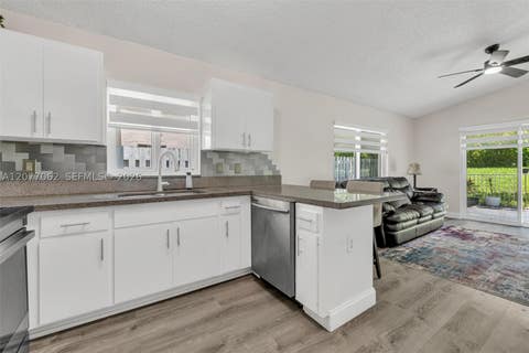 Tiny photo for 631 SW 176th Ave, Pembroke Pines, FL 33029 (MLS # A12077062)