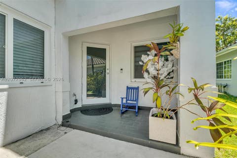 Tiny photo for 631 SW 176th Ave, Pembroke Pines, FL 33029 (MLS # A12077062)