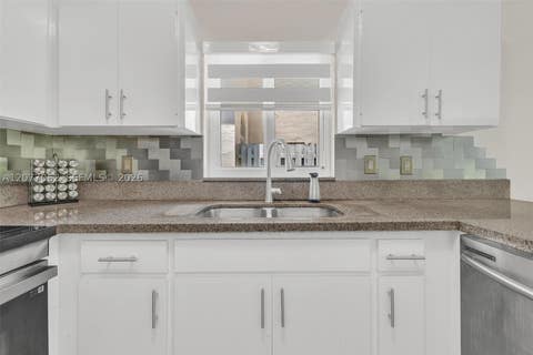 Tiny photo for 631 SW 176th Ave, Pembroke Pines, FL 33029 (MLS # A12077062)