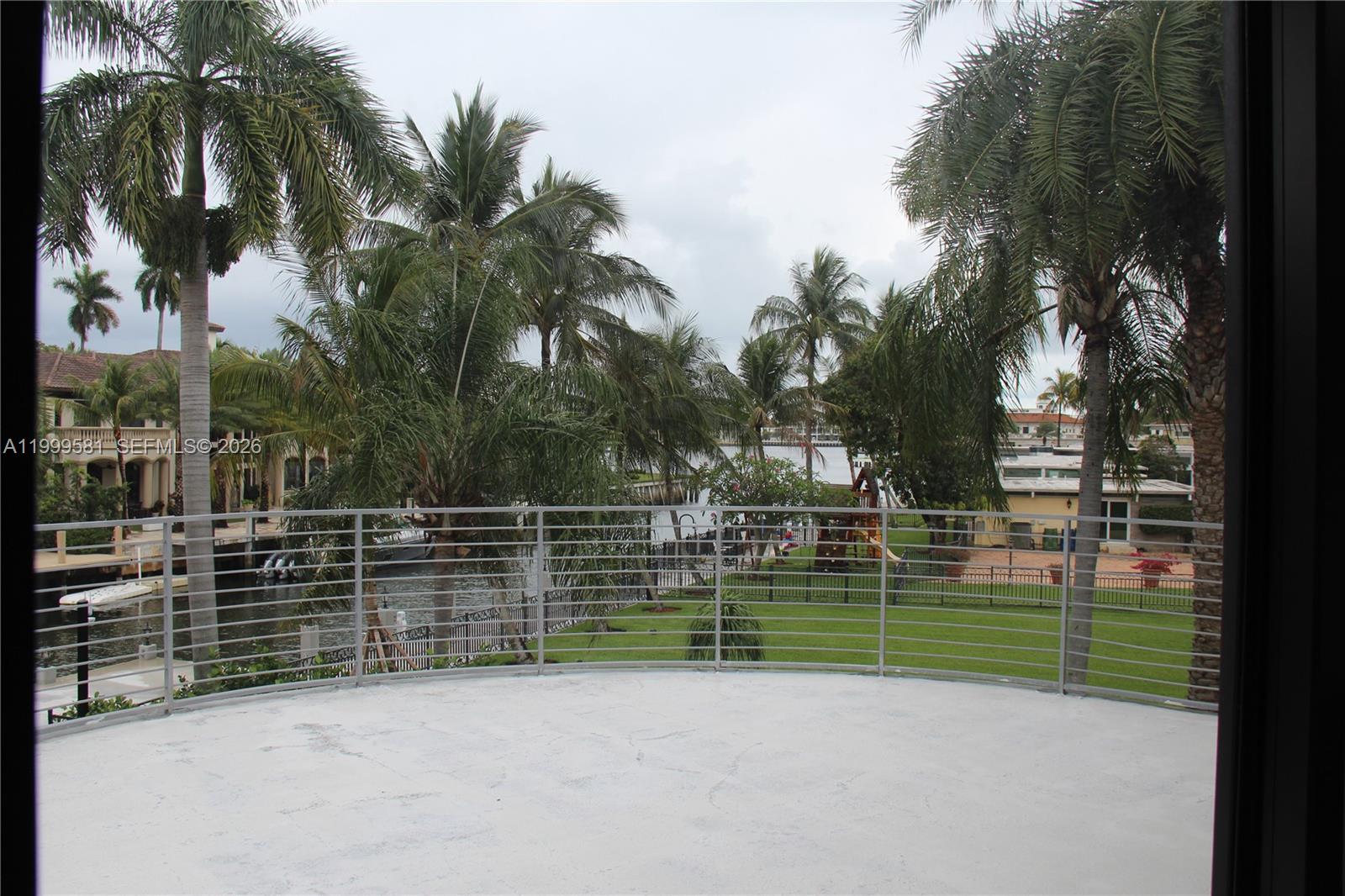 CORAL ISLES - Residential