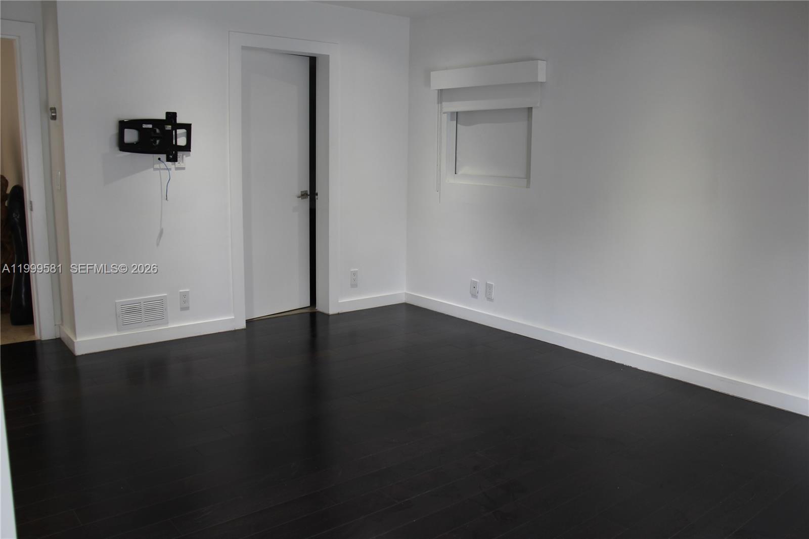 CORAL ISLES - Residential