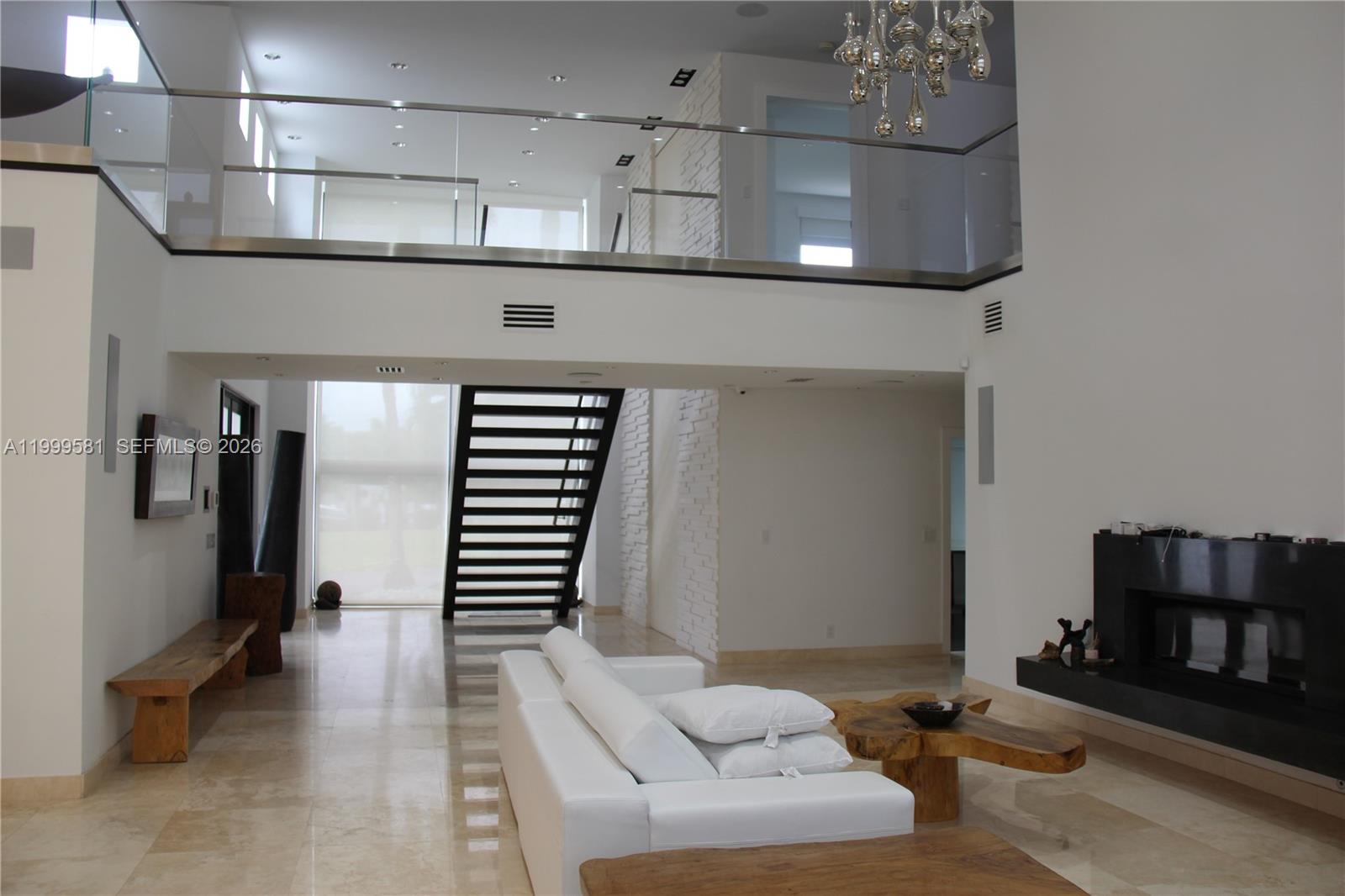 CORAL ISLES - Residential