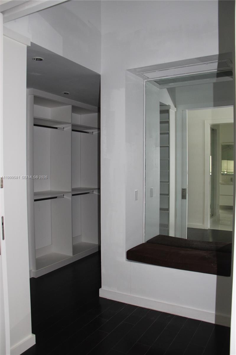 CORAL ISLES - Residential