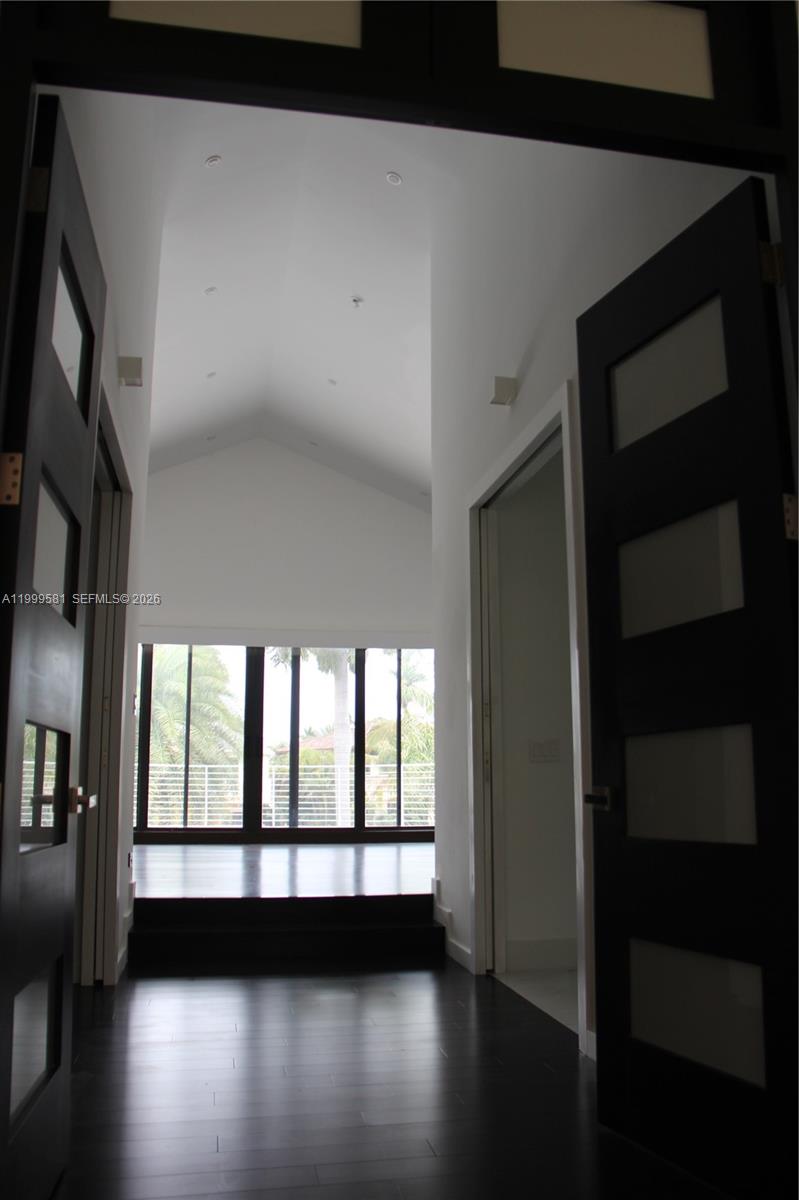 CORAL ISLES - Residential