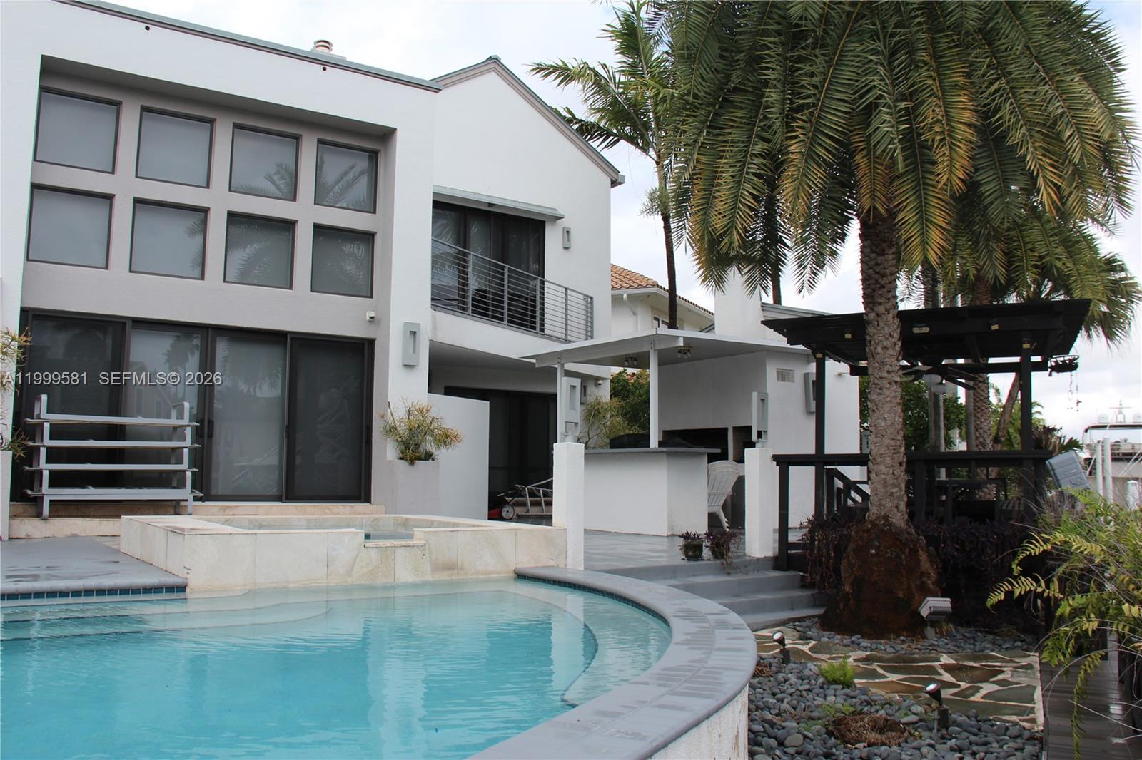 CORAL ISLES - Residential