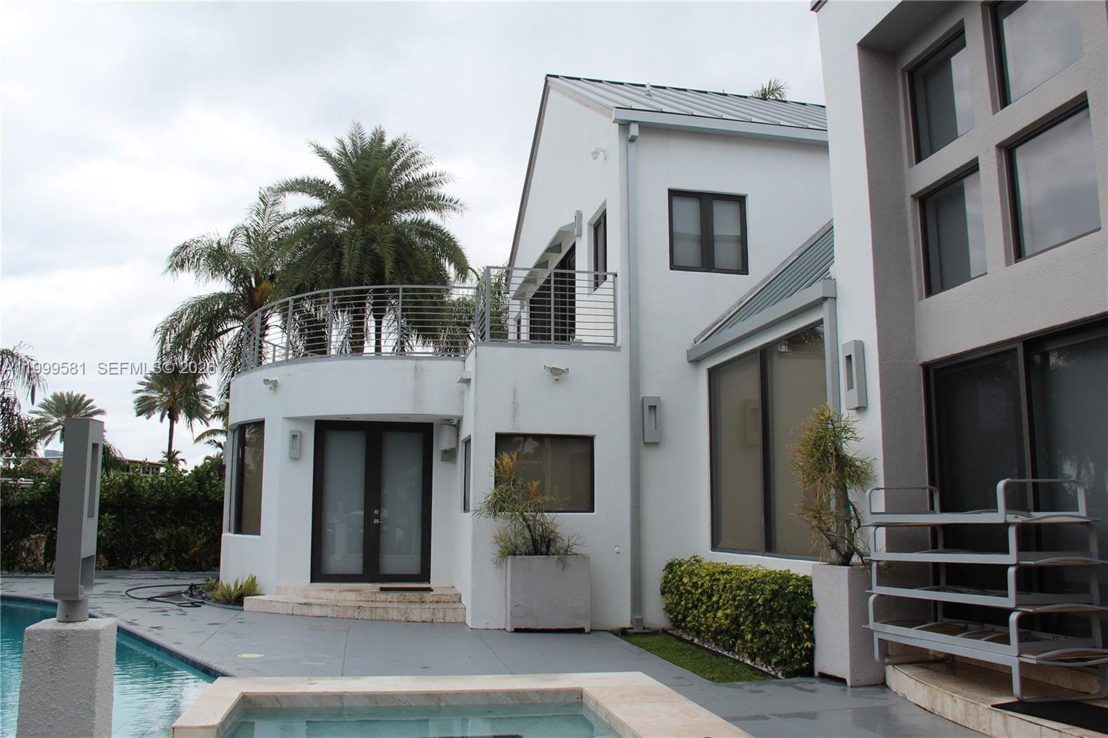 CORAL ISLES - Residential