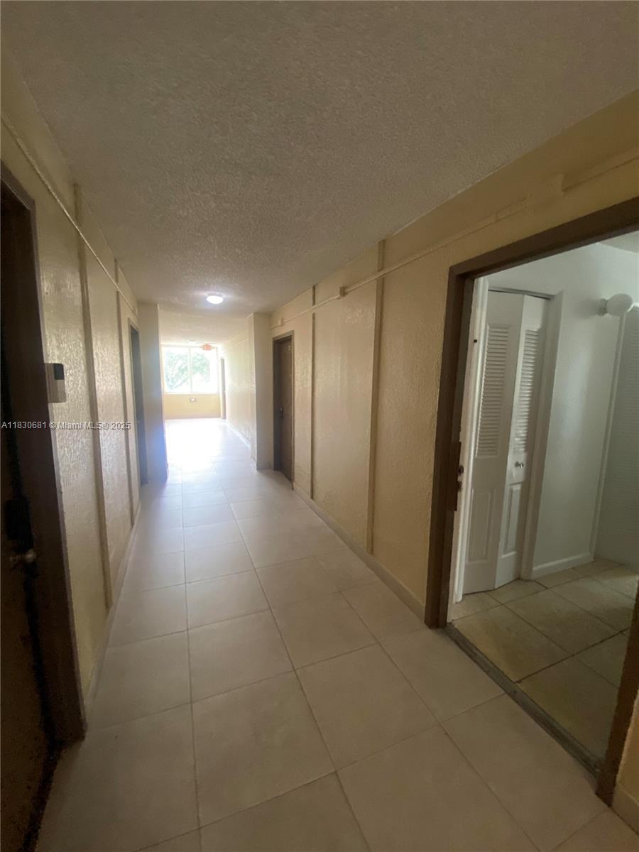 6930 Miami Gardens Dr 1-202