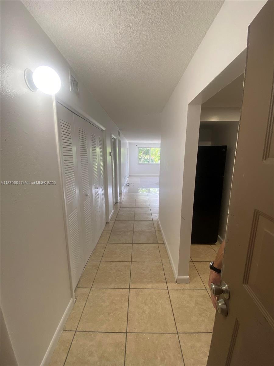 6930 Miami Gardens Dr 1-202