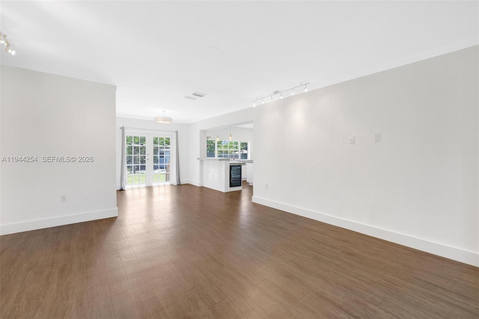 CENTRAL MIAMI PT 3 - Residential Lease