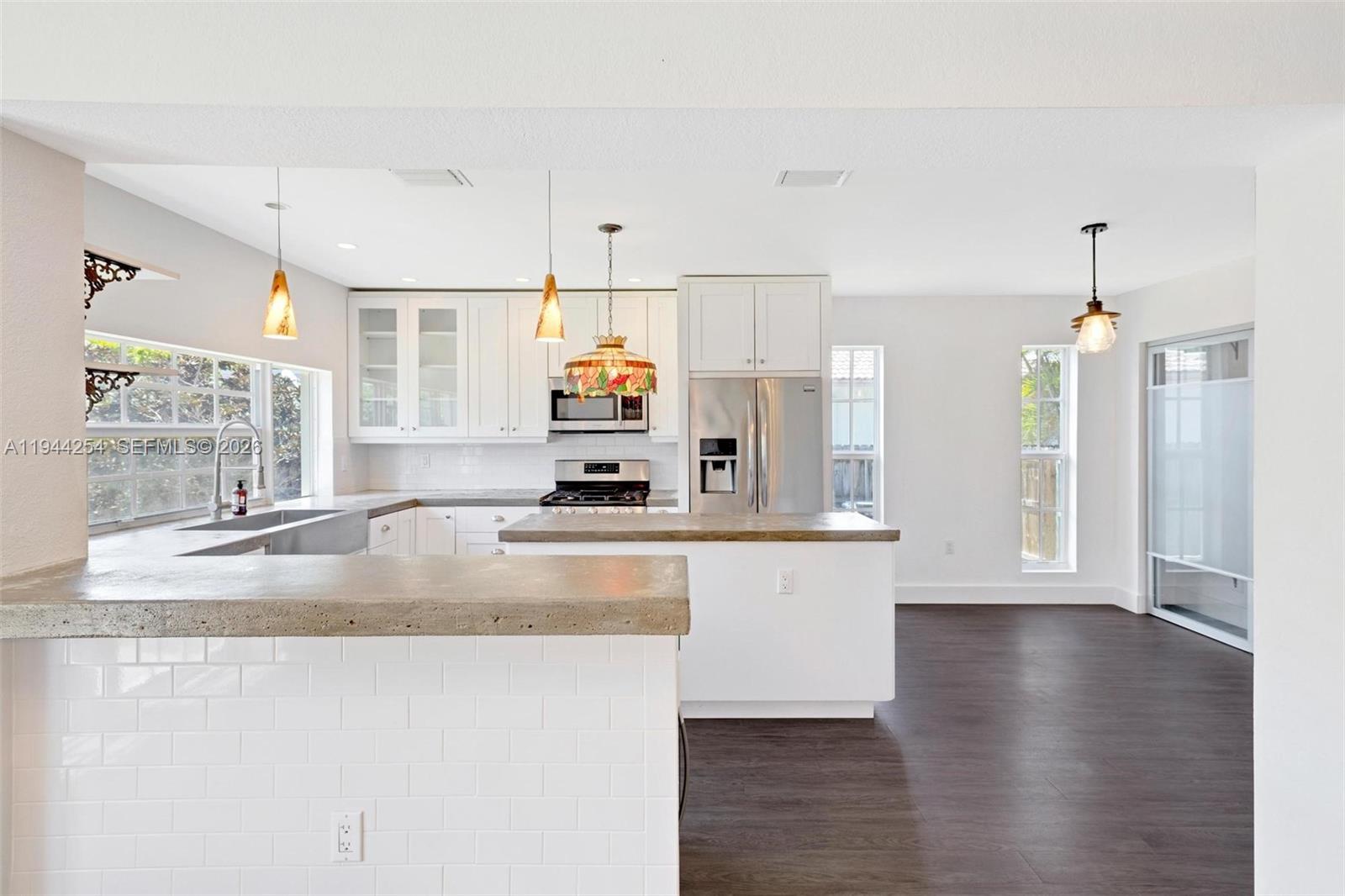 CENTRAL MIAMI PT 3 - Residential Lease