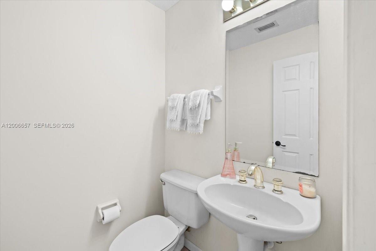 WESTPORT 2ND SECTION - Residential