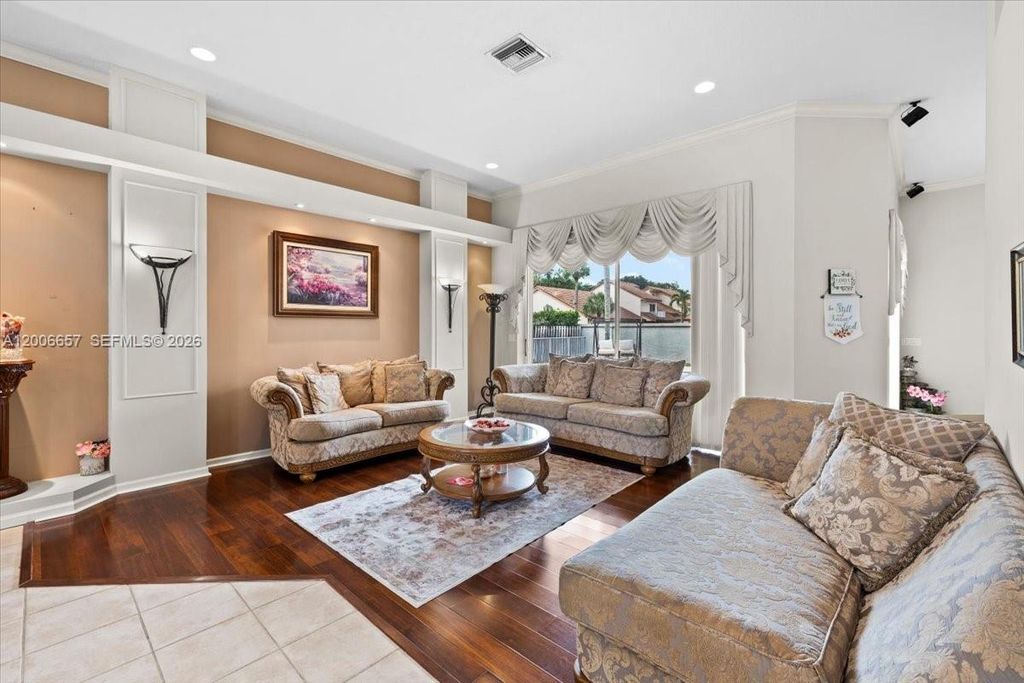 Photo of 10912 NW 2nd St, Plantation, FL 33324 (MLS # A12006657)