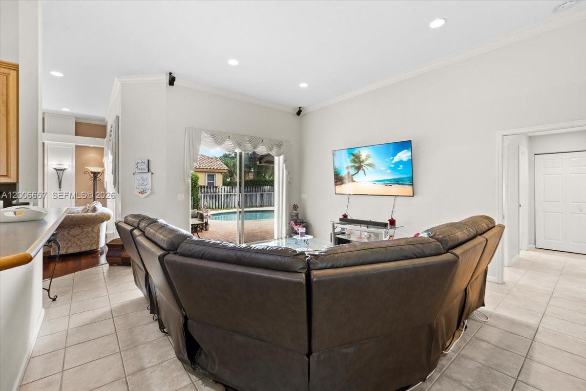 WESTPORT 2ND SECTION - Residential