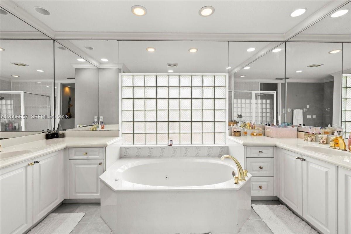 WESTPORT 2ND SECTION - Residential