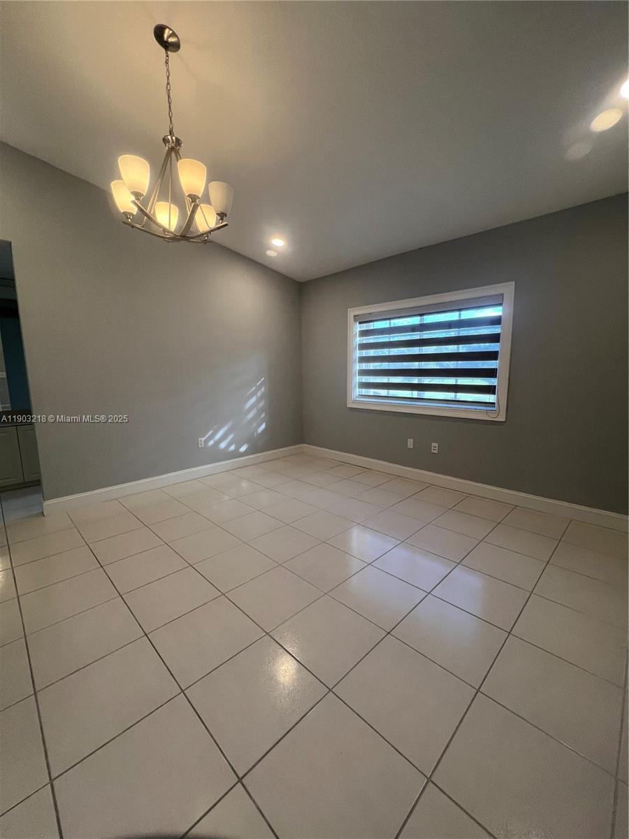 SIENNA VILLAS CONDO - Residential Lease