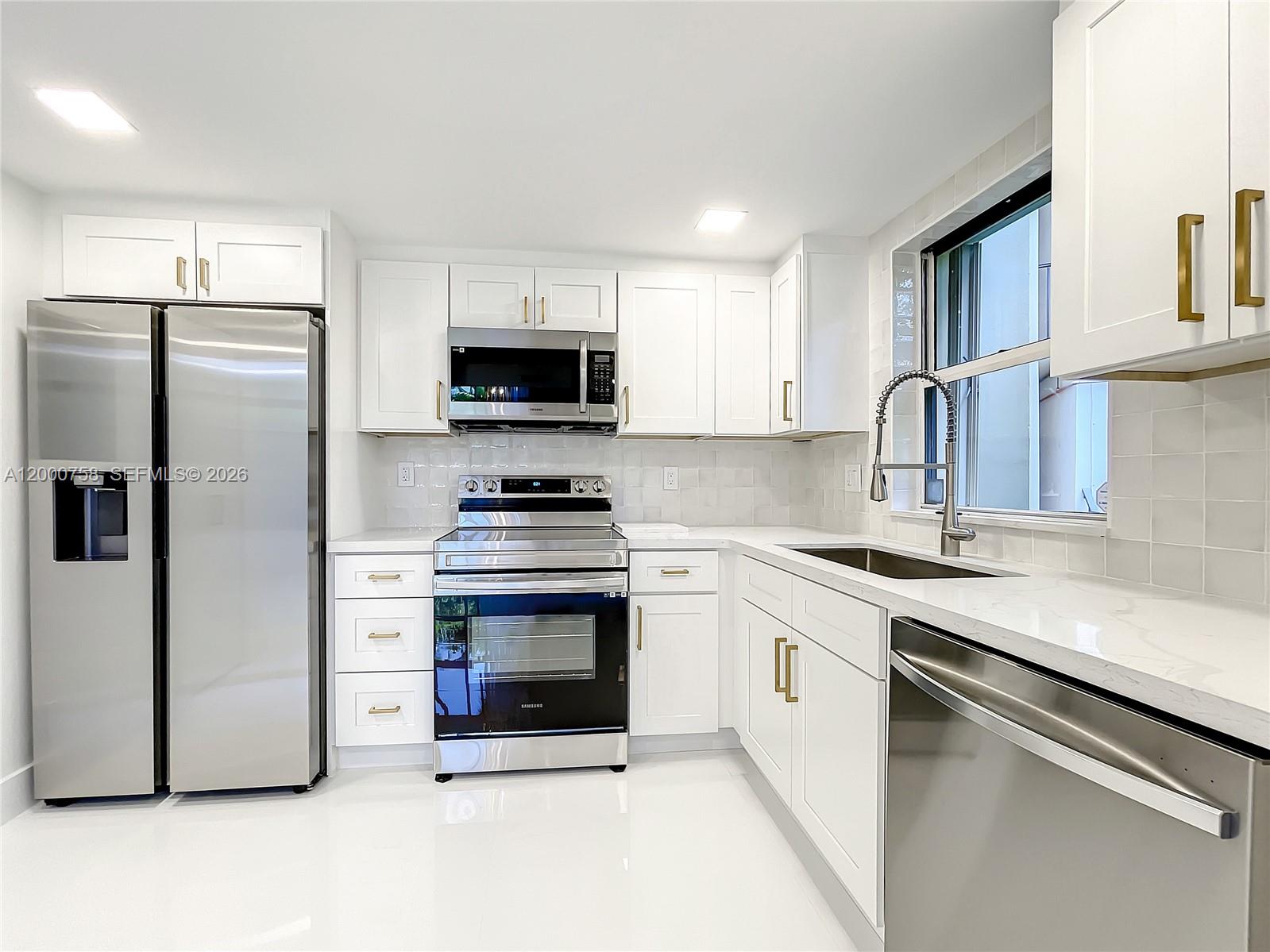 CORONADO CONDO- TOWER II - Residential