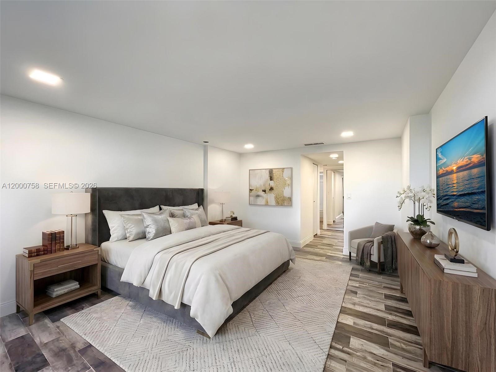 20329 W Country Club Dr TH10