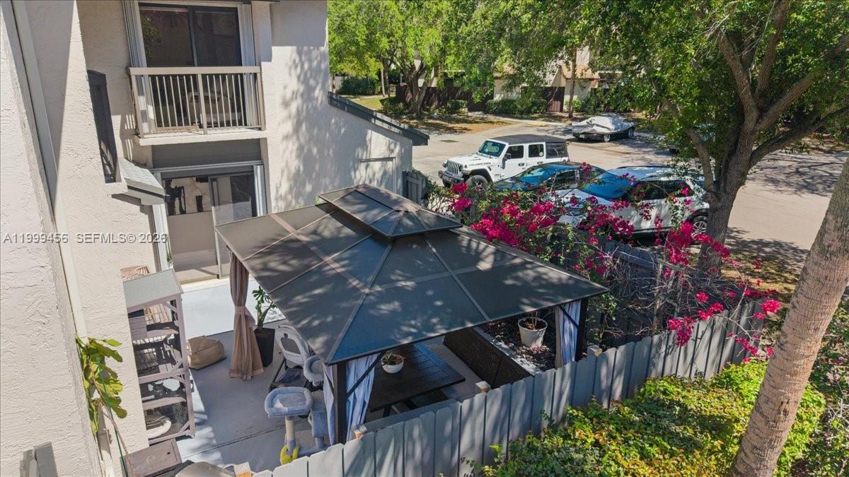 KARANDA VILLAGE I-C CONDO - Residential