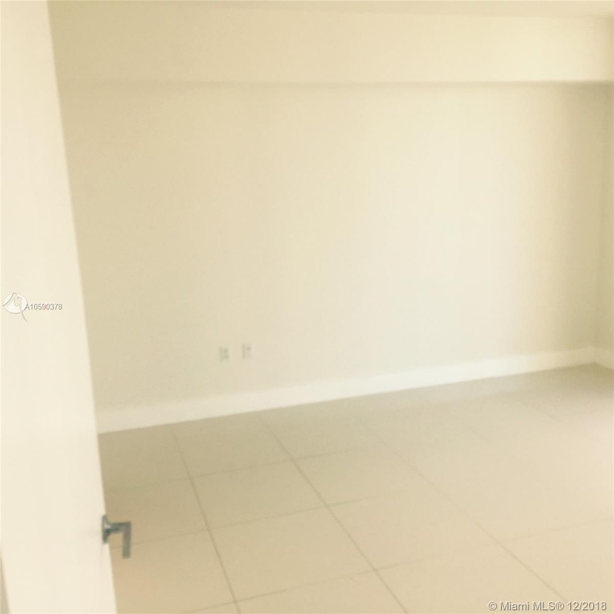 500 BRICKELL WEST CONDO - Residential Lease