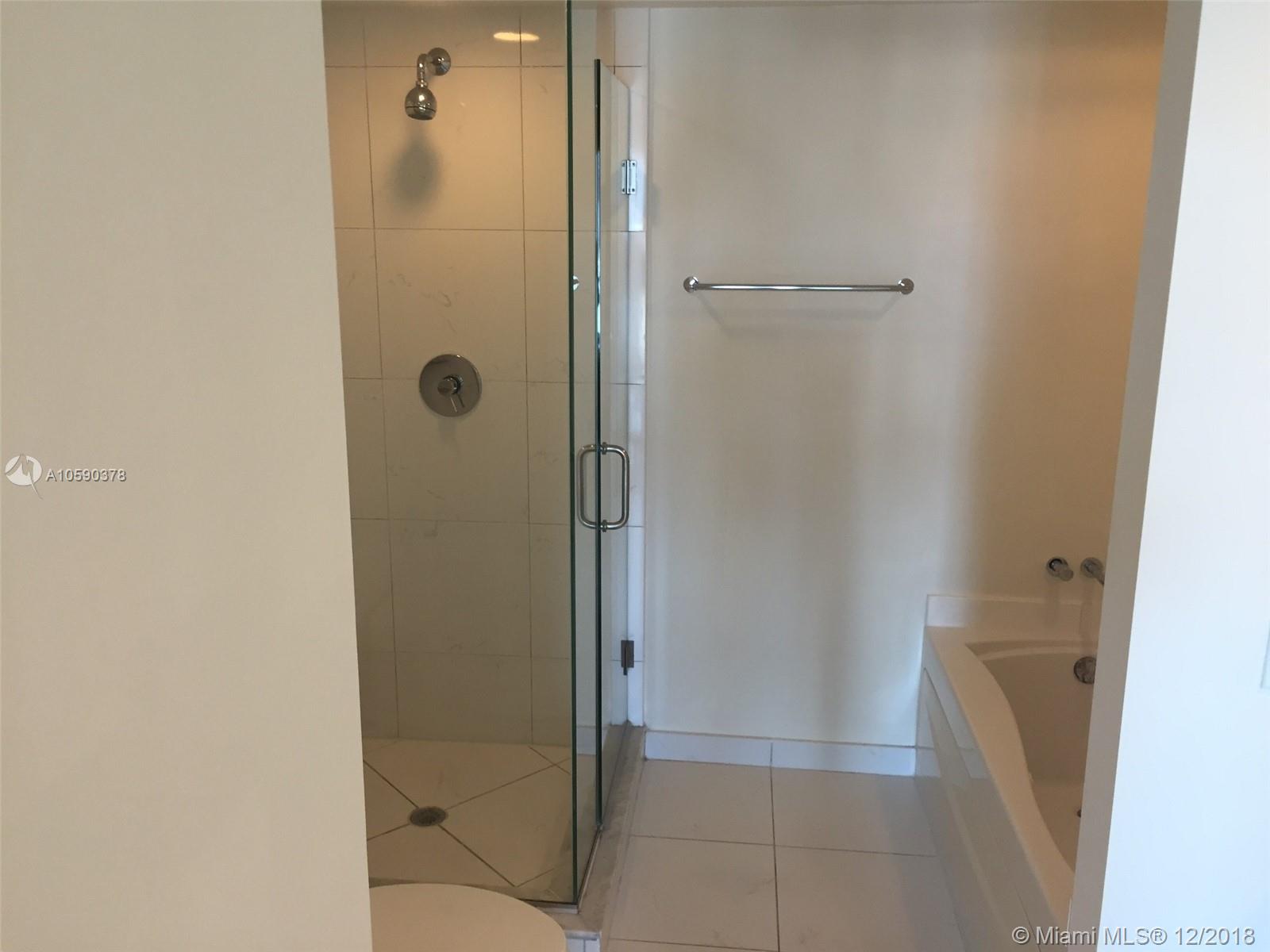 500 BRICKELL WEST CONDO - Residential Lease