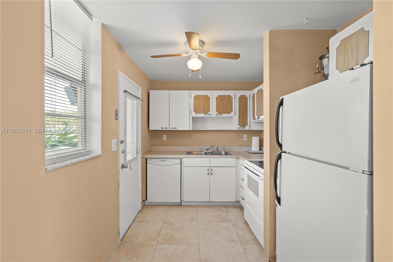 POINT EAST ONE CONDO-BLDG - Residential Lease