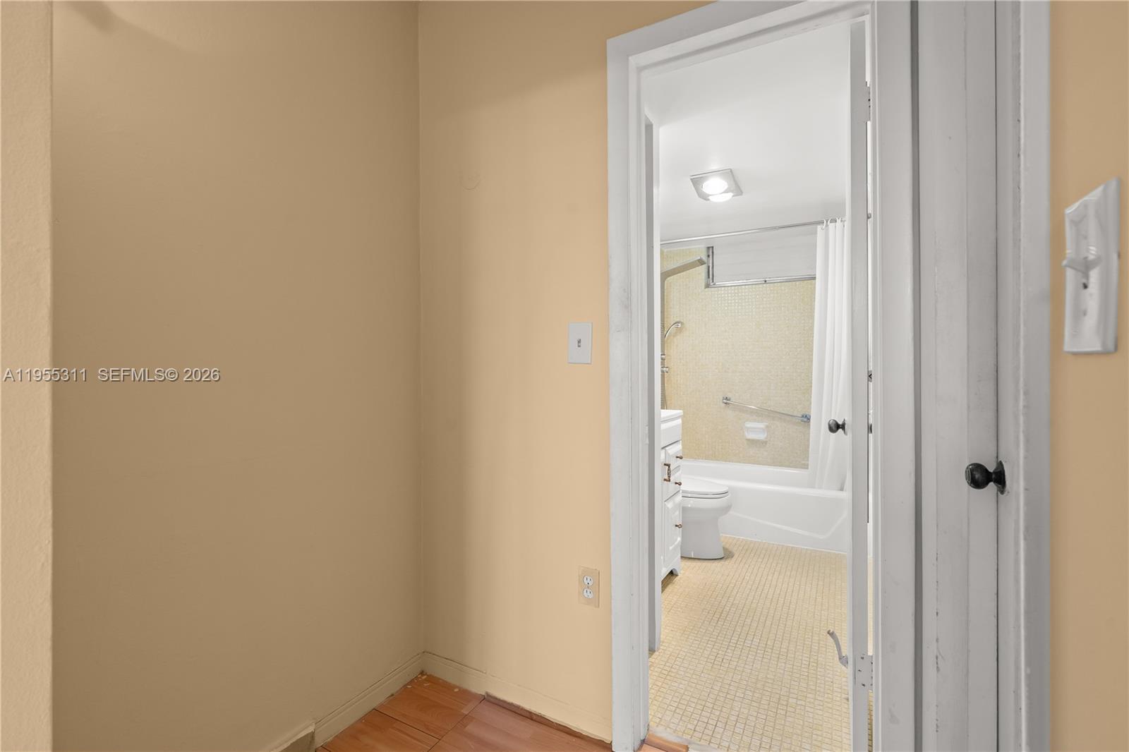 POINT EAST ONE CONDO-BLDG - Residential Lease