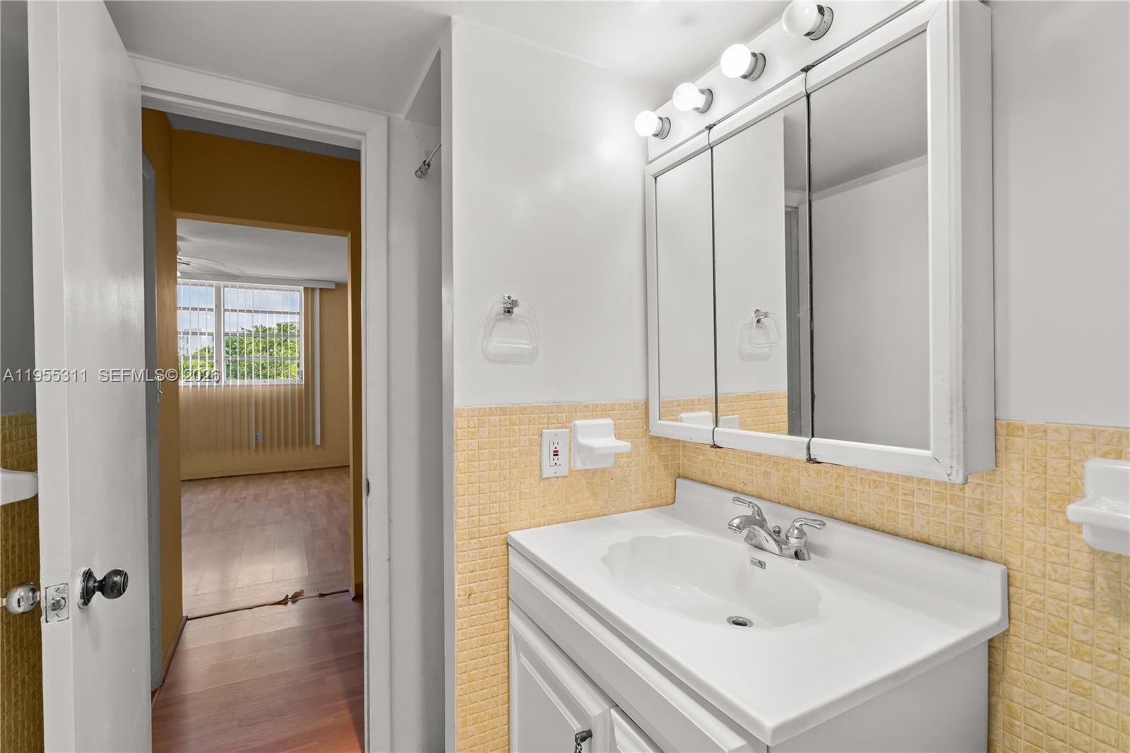 POINT EAST ONE CONDO-BLDG - Residential Lease