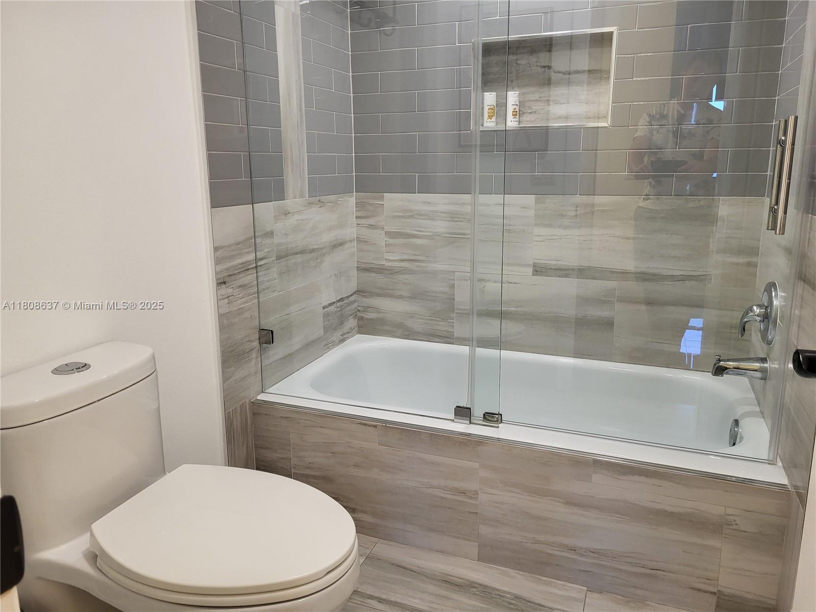 QUADOMAIN TOWER I AND IV - Residential Lease