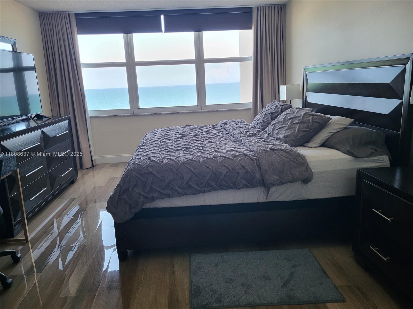 QUADOMAIN TOWER I AND IV - Residential Lease