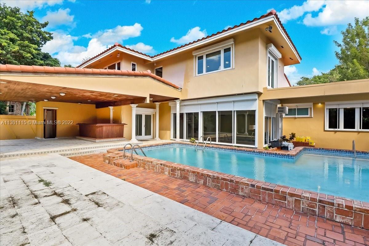 BAY HEIGHTS GROVES - Residential