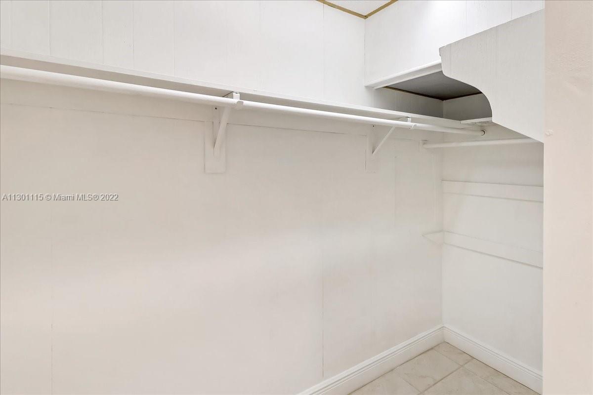 BAY HEIGHTS GROVES - Residential