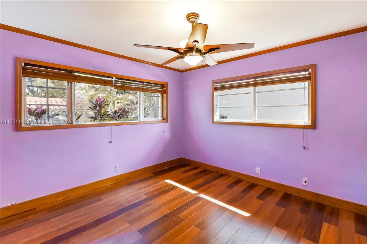 BAY HEIGHTS GROVES - Residential