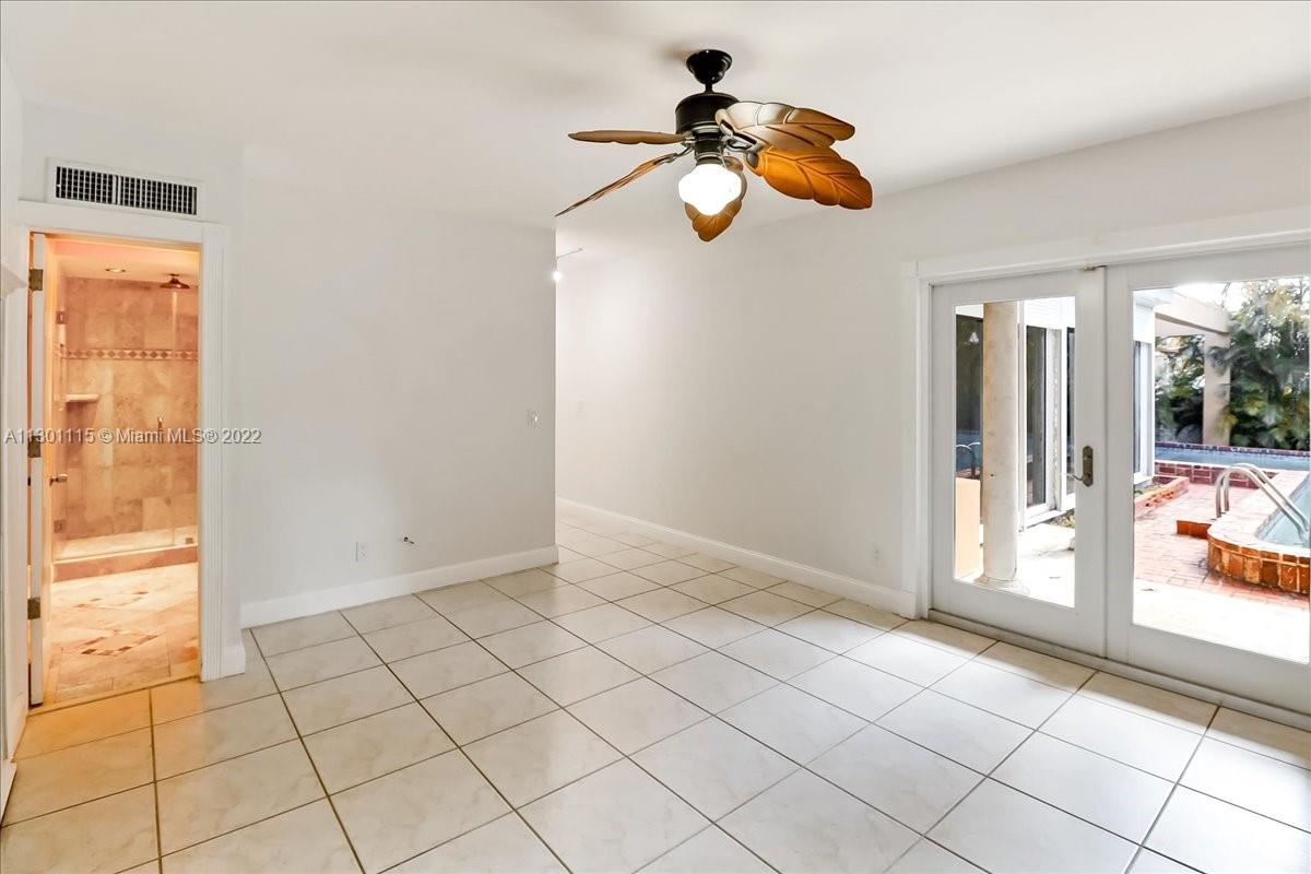 BAY HEIGHTS GROVES - Residential