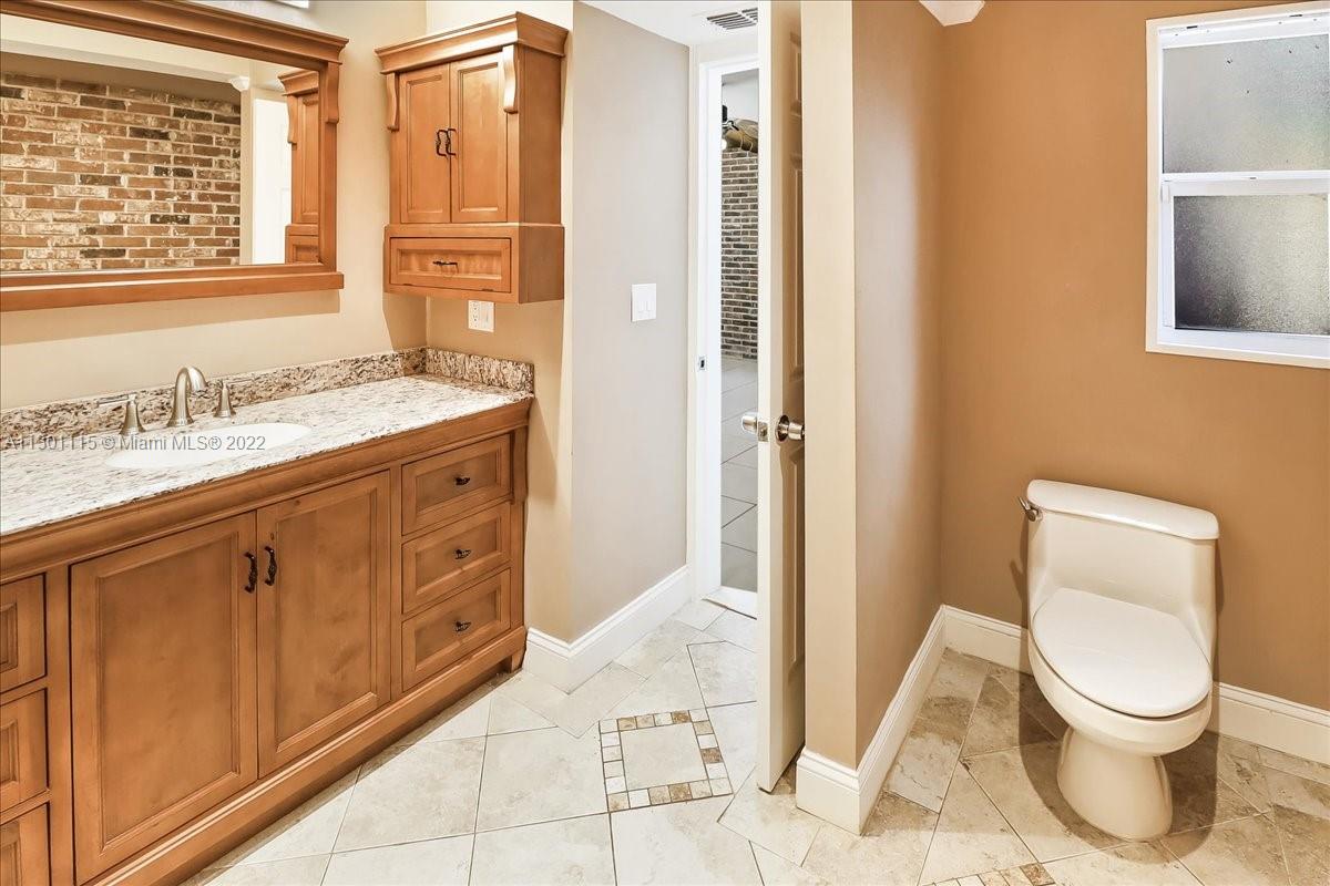 BAY HEIGHTS GROVES - Residential