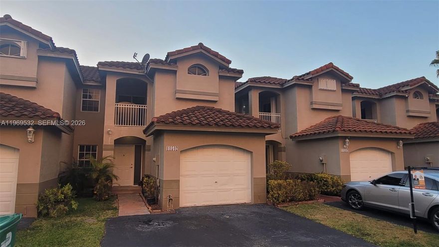 Spacious 4BR townhouse in desirable Hammocks community (Kendall, Miami). Features 1-car garage, private fenced patio, freshly painted interior, and renovated kitchen with modern finishes. Bright and functional layout with generous bedrooms. Just steps from Hammocks Lake with scenic walking paths and sunset views. Community amenities include pool and sports facilities. Conveniently located near shopping, schools, and major roadways. Move-in ready!