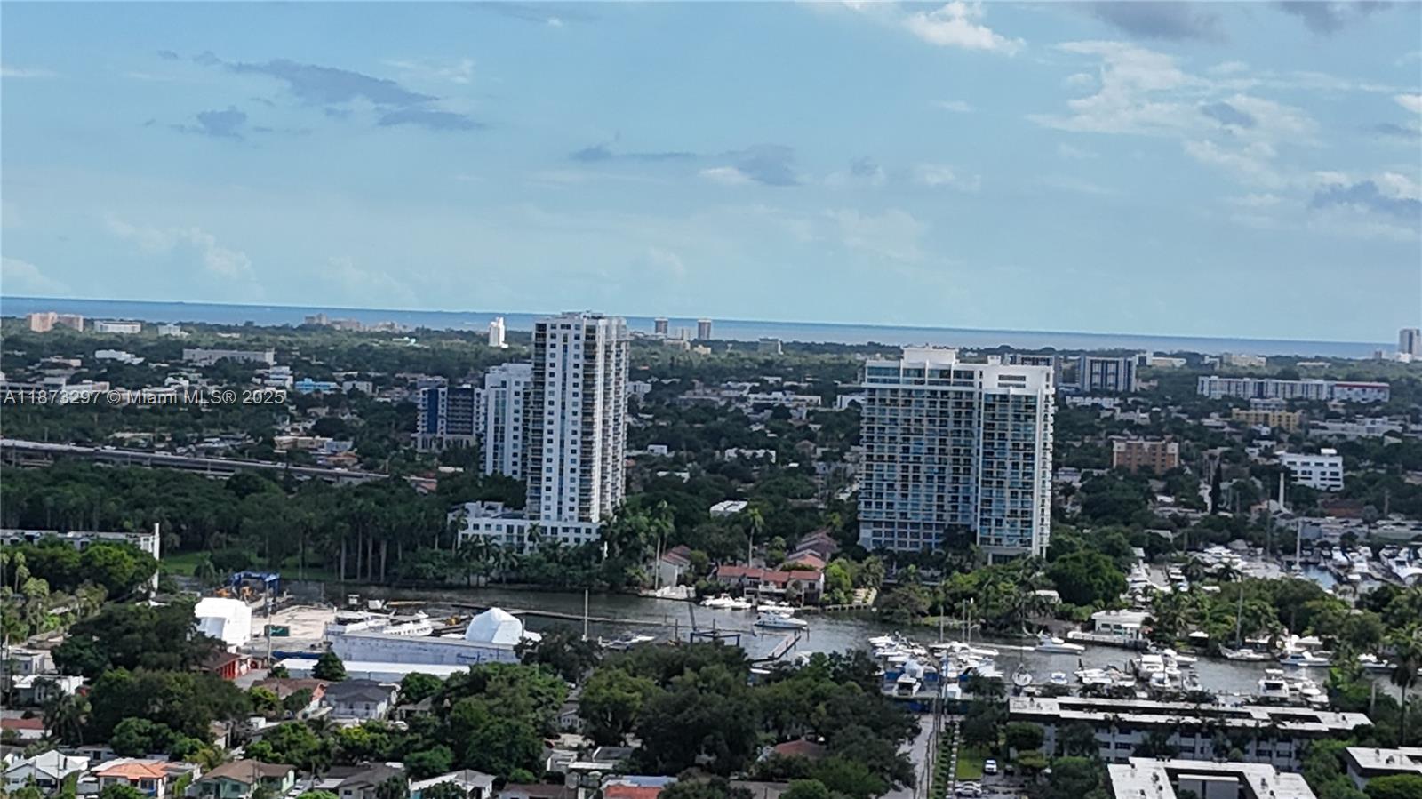 GLENDALE PARK - Land