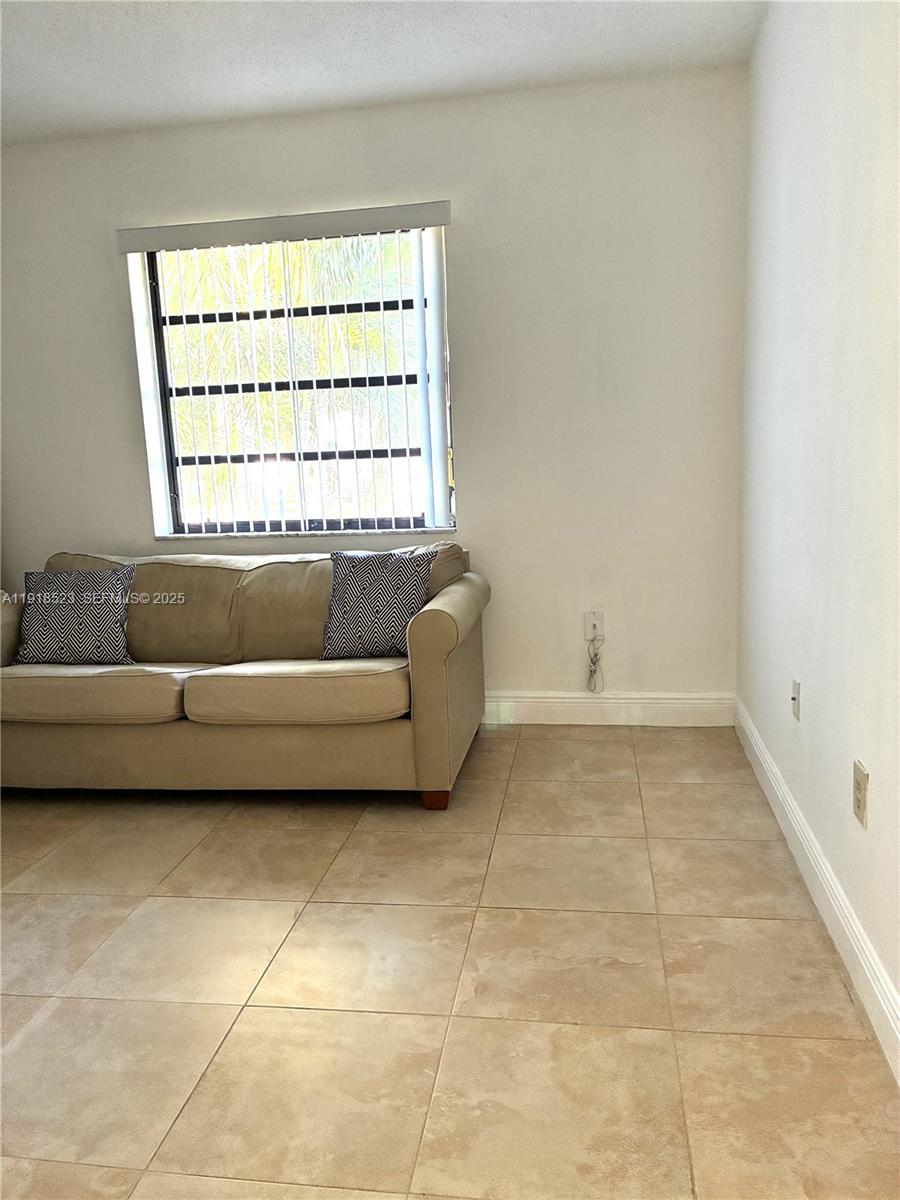 HAMMOCKS SEC 2 - Residential