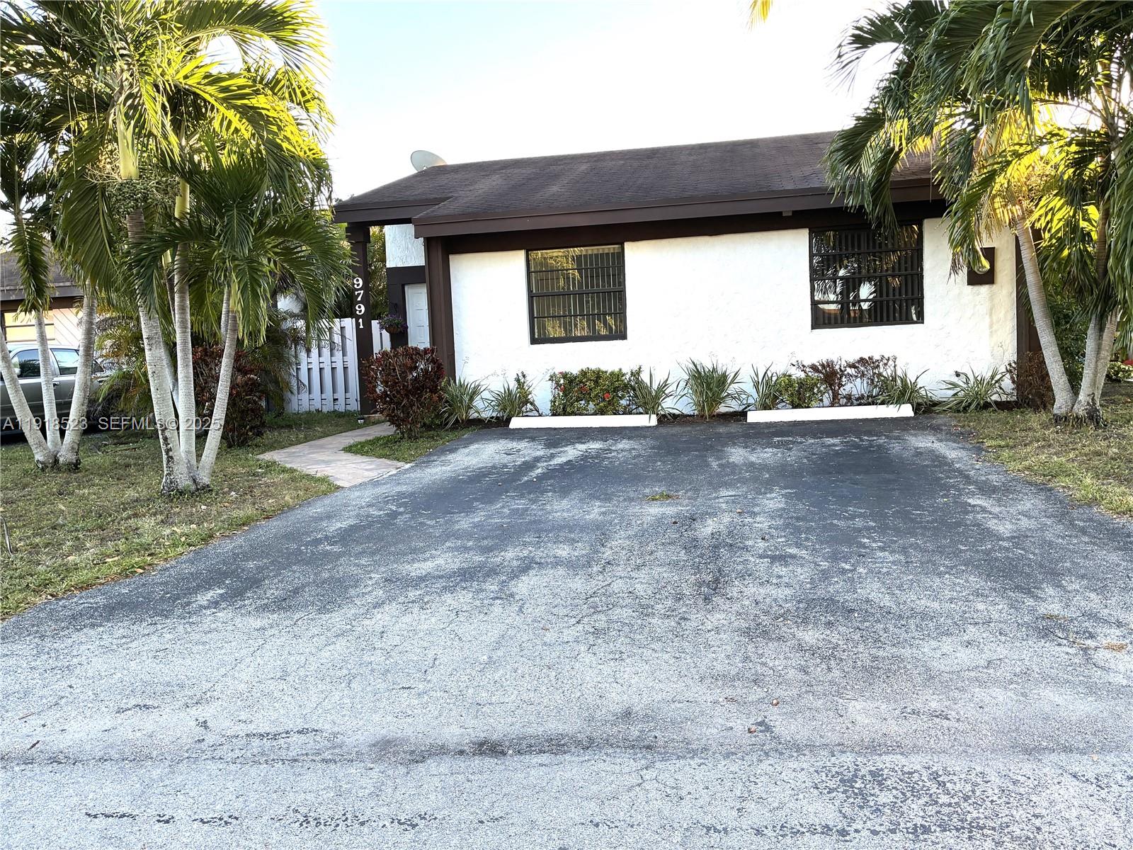 HAMMOCKS SEC 2 - Residential