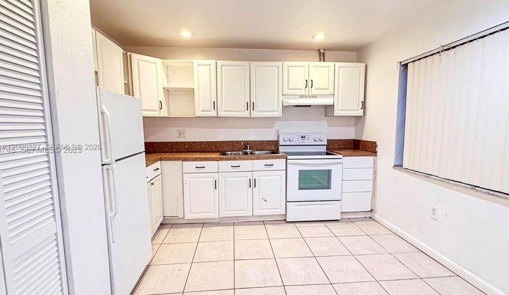 Photo of 5100 SW 41st St #115, Pembroke Park, FL 33023 (MLS # A12006327)