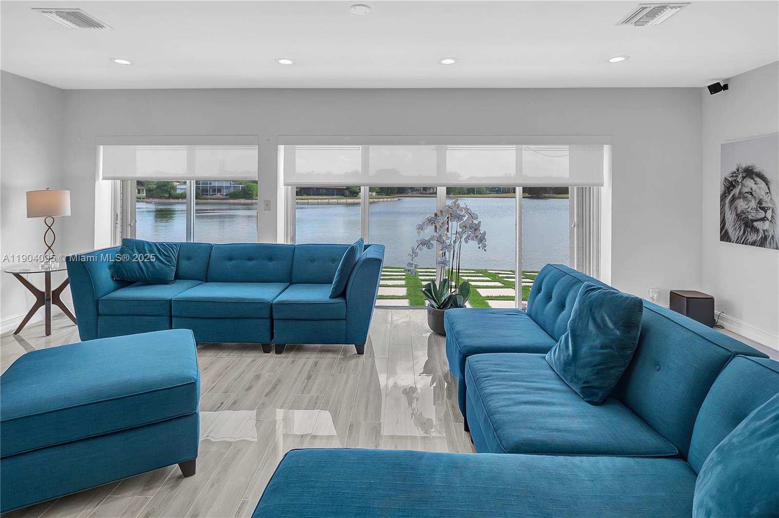 WOODLANDS SEC SEVEN - Residential Lease