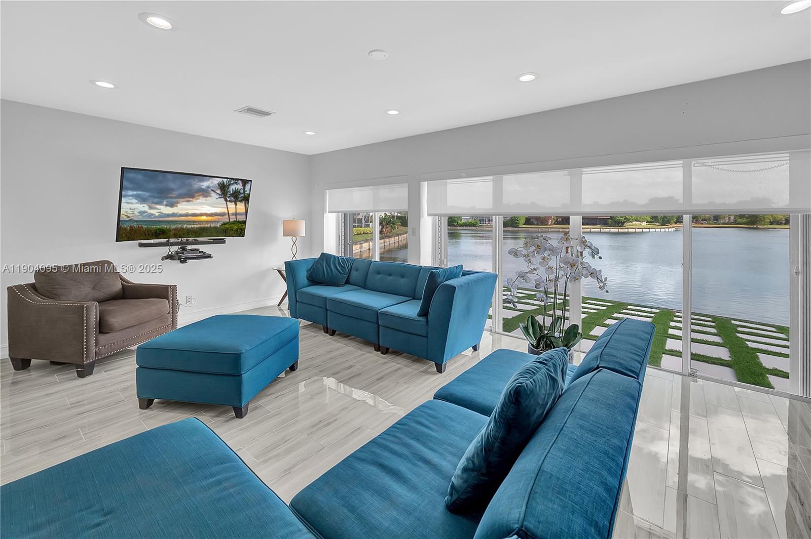 WOODLANDS SEC SEVEN - Residential Lease