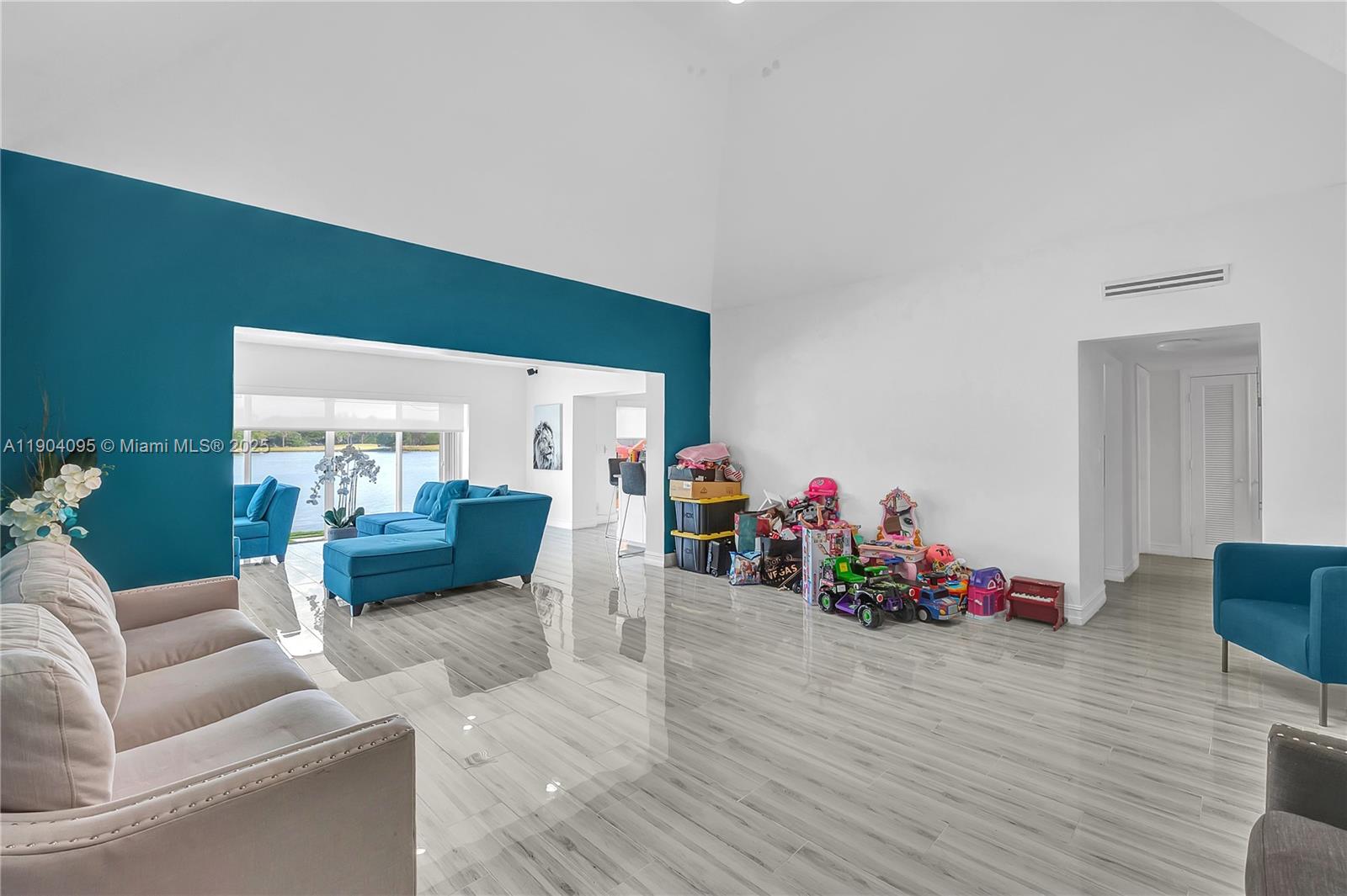 WOODLANDS SEC SEVEN - Residential Lease