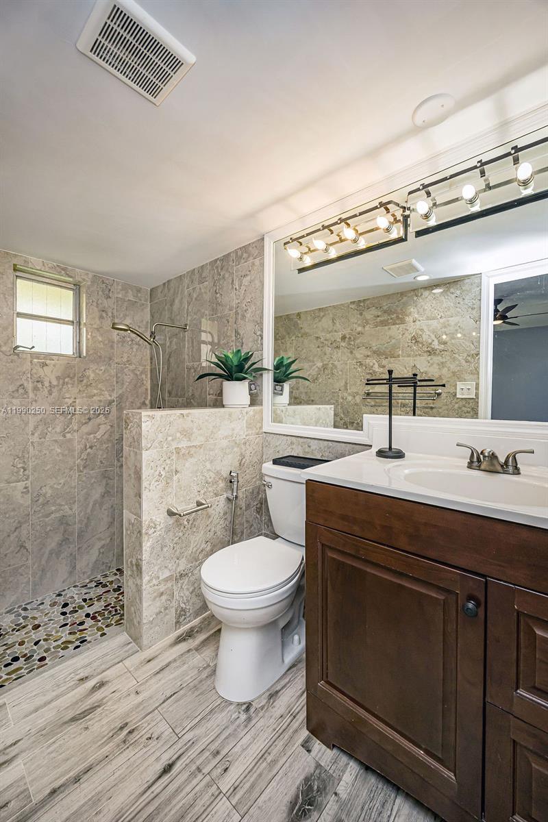 WOODLANDS SEC SIX - Residential