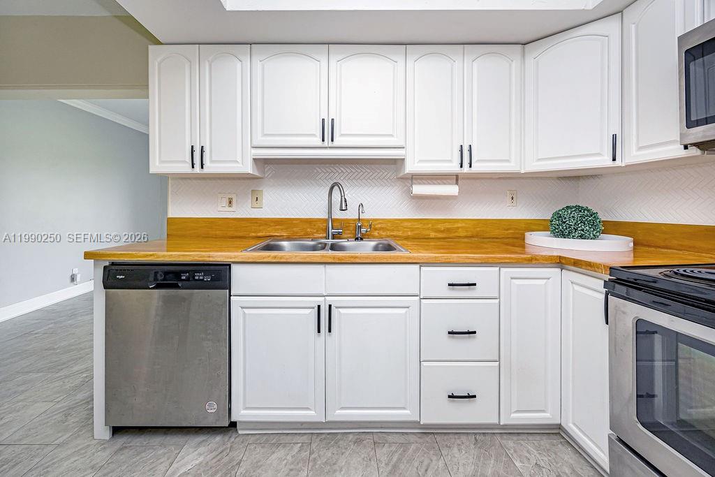 WOODLANDS SEC SIX - Residential